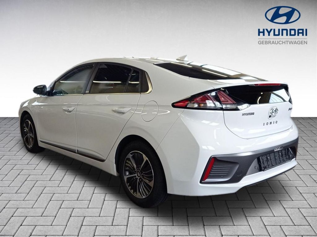 Fahrzeugabbildung Hyundai IONIQ Plug-in-Hybrid 1.6 GDI Prime