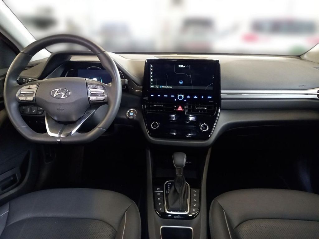 Fahrzeugabbildung Hyundai IONIQ Plug-in-Hybrid 1.6 GDI Prime