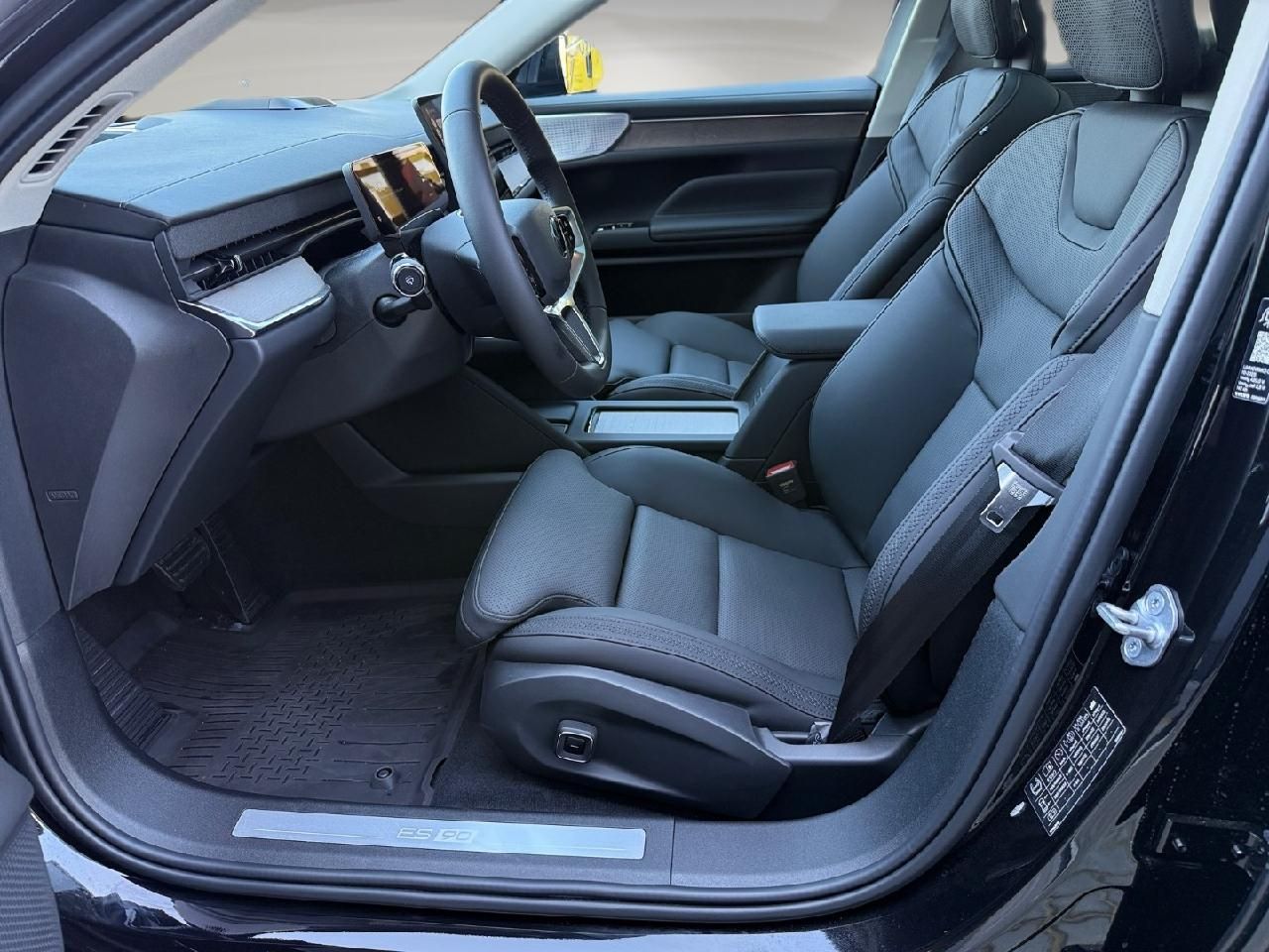Fahrzeugabbildung Volvo ES90 Single Motor Extended Range Ultra