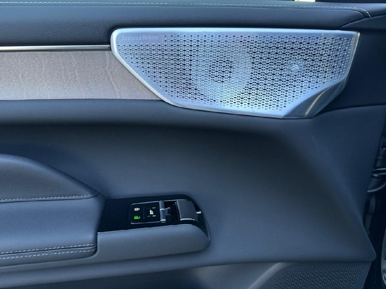 Fahrzeugabbildung Volvo ES90 Single Motor Extended Range Ultra