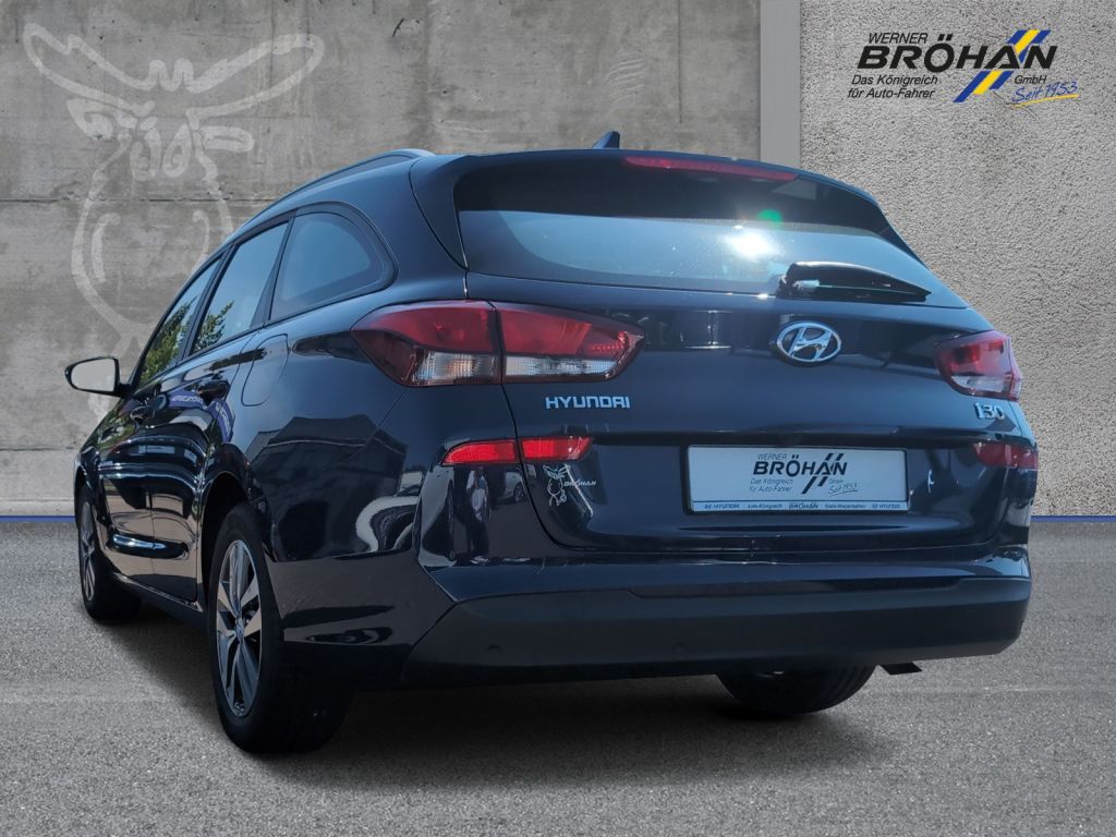 Fahrzeugabbildung Hyundai i30 Kombi 1.0 T-GDI Trend