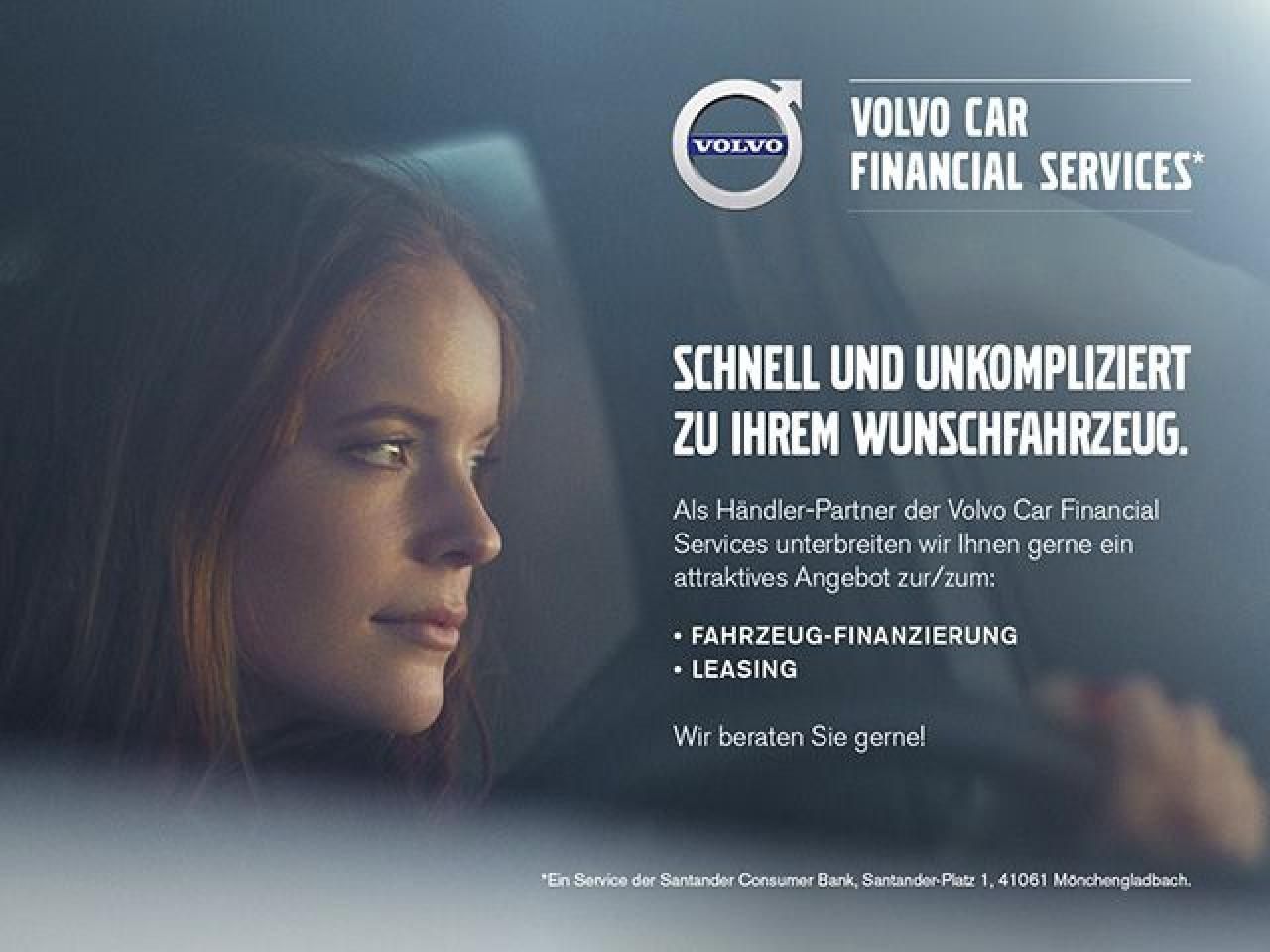 Fahrzeugabbildung Volvo XC60 B5 Benzin AWD Plus Black Edition