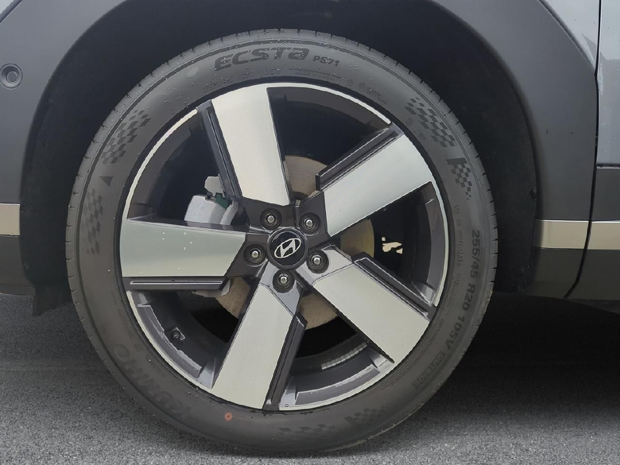 Fahrzeugabbildung Hyundai Santa Fe 1.6 T-GDI Hybrid 158 kW 2WD Signature