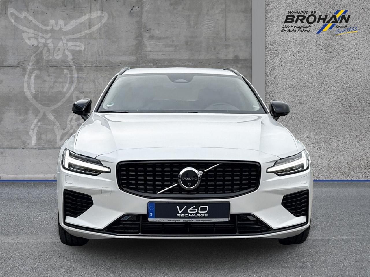 Fahrzeugabbildung Volvo V60 T6 AWD Plus Dark Plug-In Hybrid