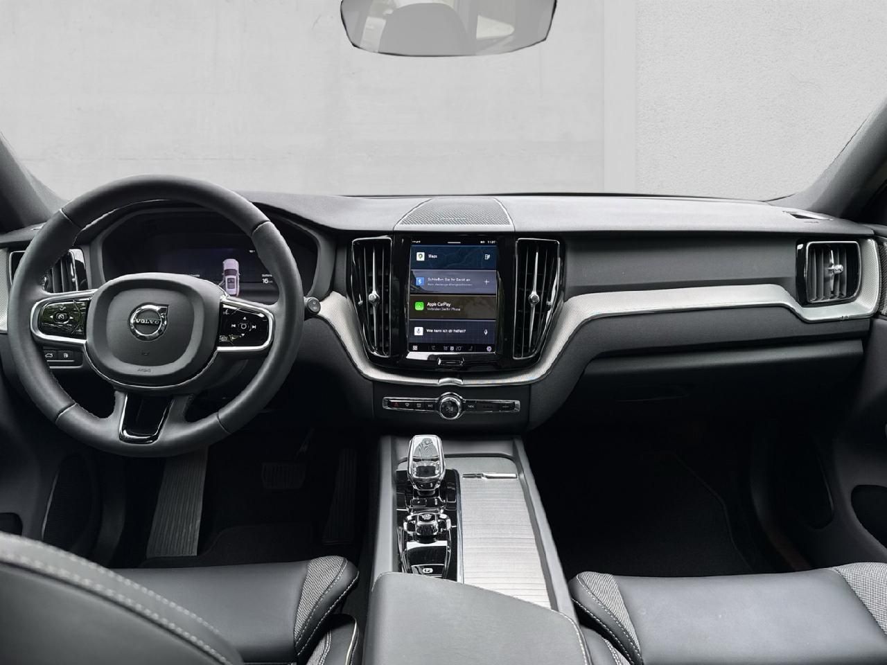 Fahrzeugabbildung Volvo XC60 T6 AWD Plus Bright Plug-In Hybrid