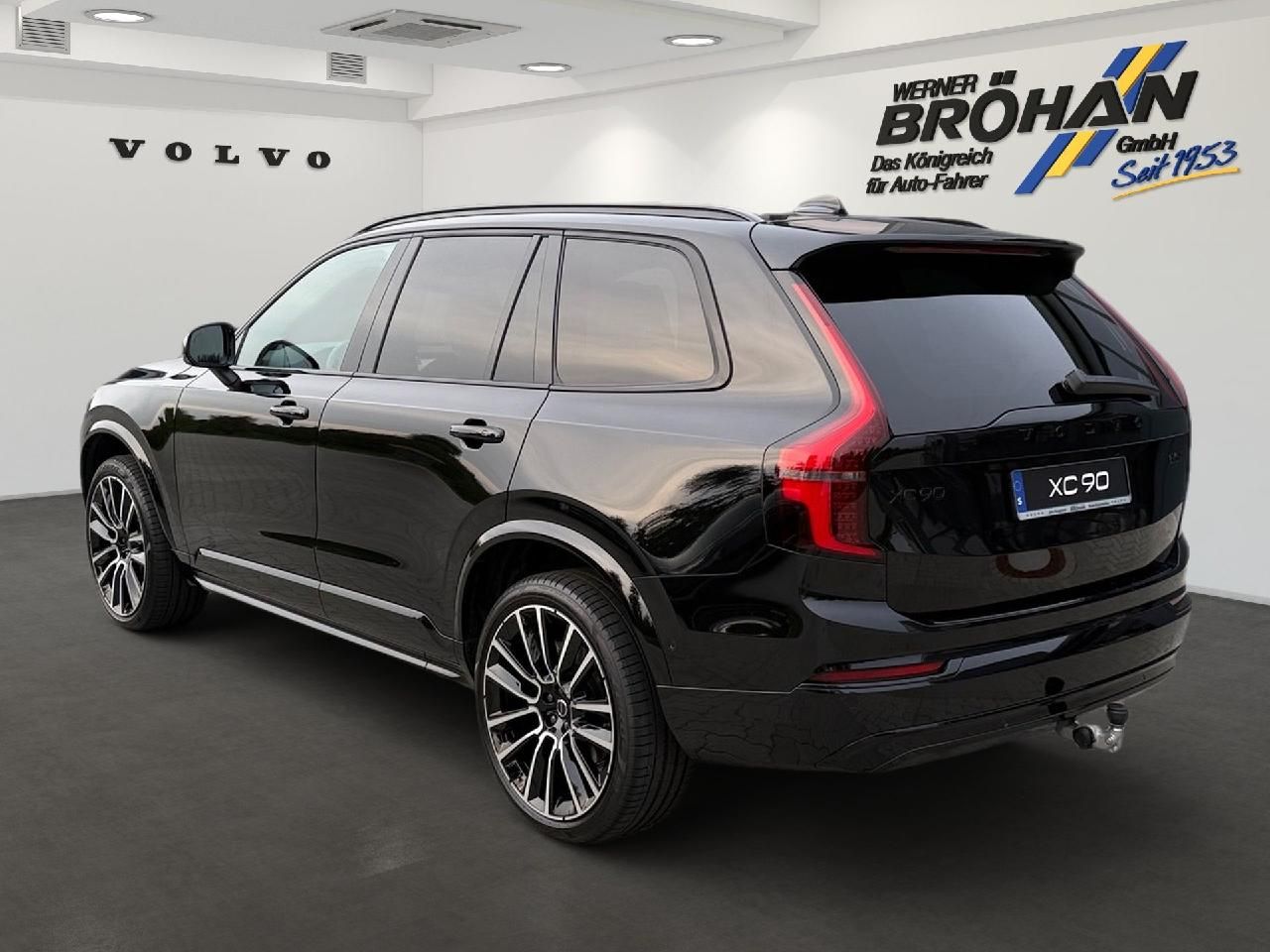 Fahrzeugabbildung Volvo XC90 B5 AWD Benzin Plus Black Edition