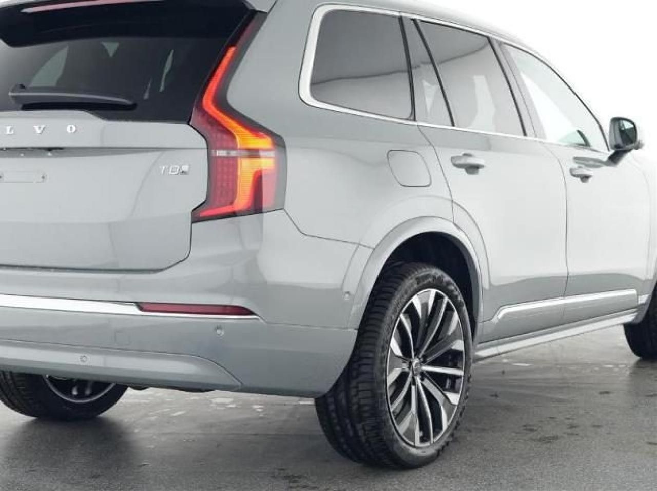 Fahrzeugabbildung Volvo XC90 T8 AWD Plus Bright Plug-In Hybrid Facelift