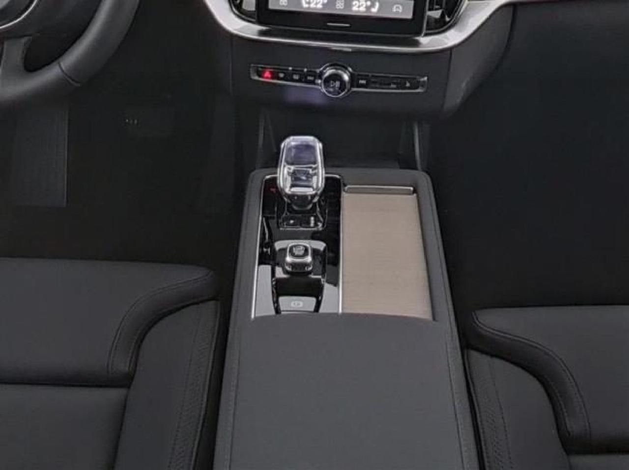 Fahrzeugabbildung Volvo XC90 T8 AWD Plus Bright Plug-In Hybrid Facelift