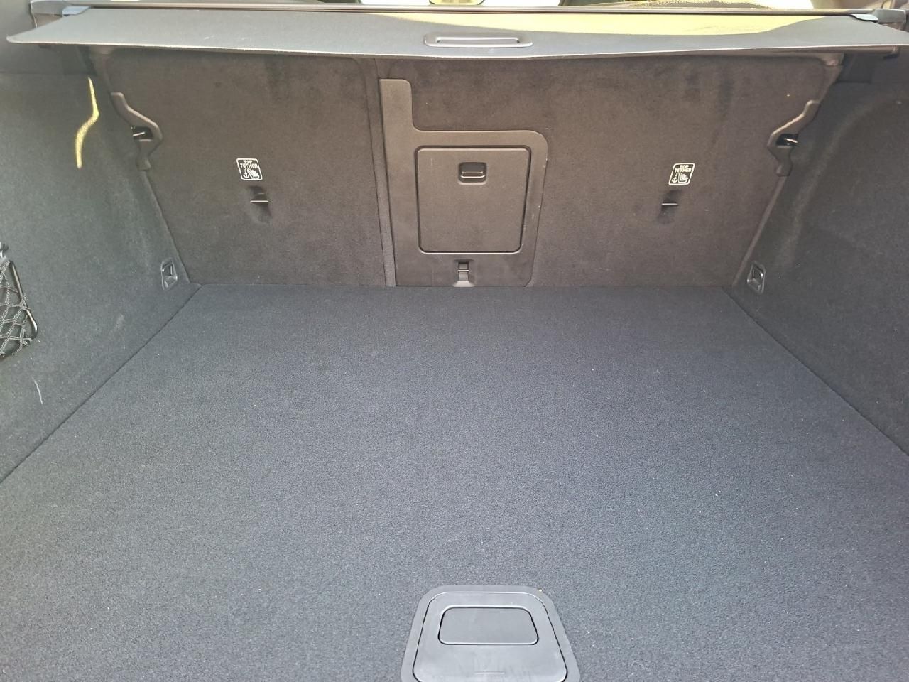 Fahrzeugabbildung Volvo XC60 B4 Diesel Plus Dark 2WD *AHK*