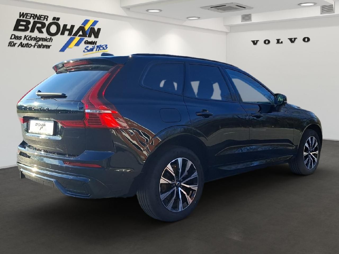Fahrzeugabbildung Volvo XC60 B4 Diesel Plus Dark 2WD *AHK*
