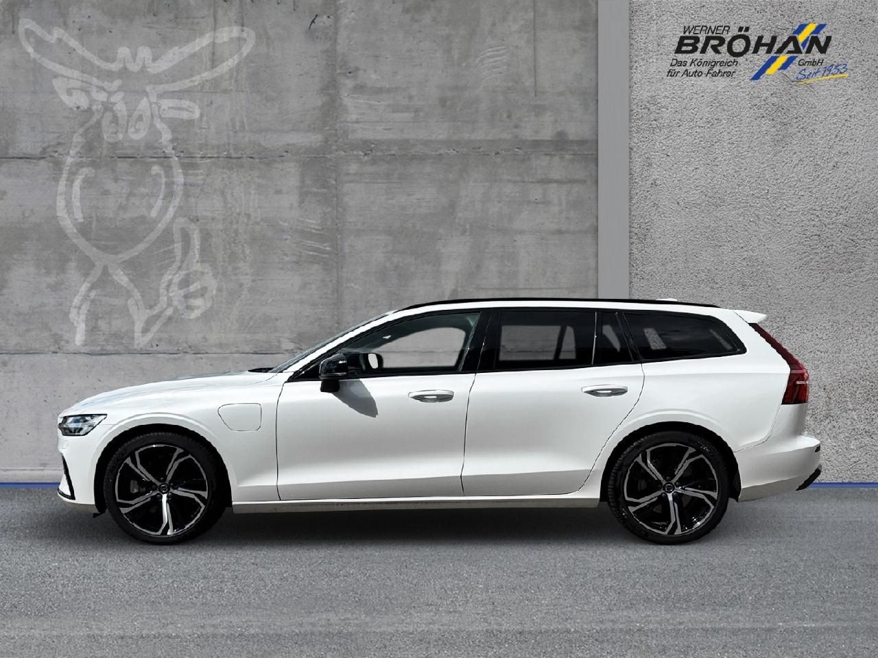 Fahrzeugabbildung Volvo V60 T6 AWD Plug-In Hybrid Plus Dark