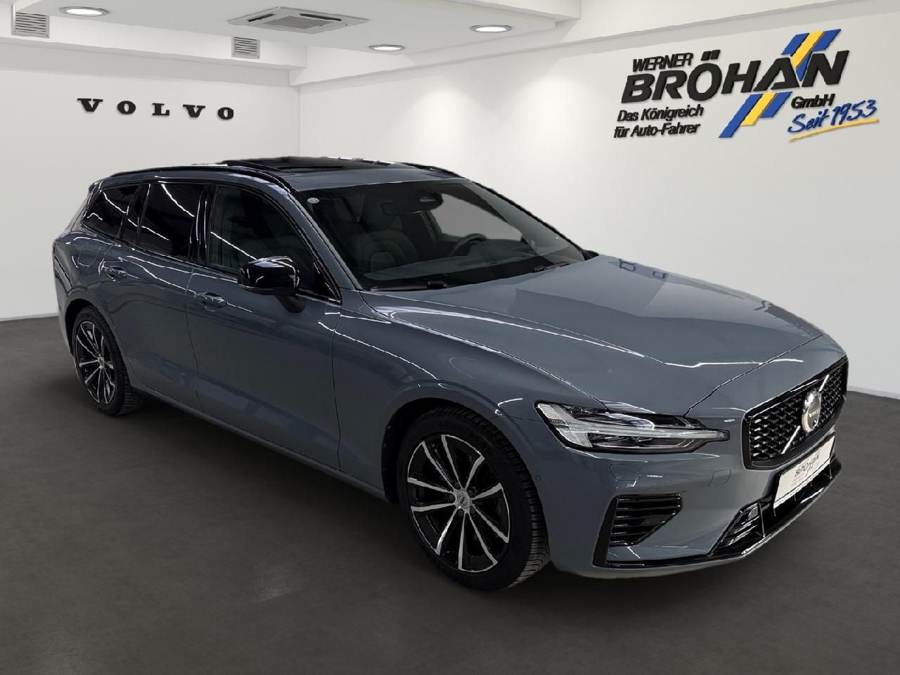 Fahrzeugabbildung Volvo V60 Kombi Ultimate Dark Recharge Plug-In Hybrid