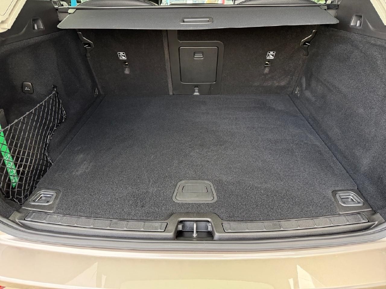 Fahrzeugabbildung Volvo XC60 Core 2WD