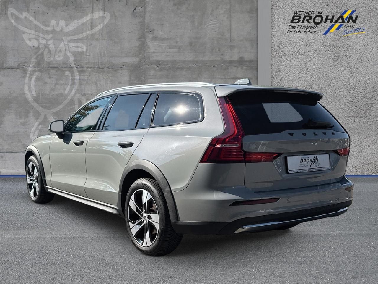 Fahrzeugabbildung Volvo V60 Cross Country B4 AWD Diesel Plus