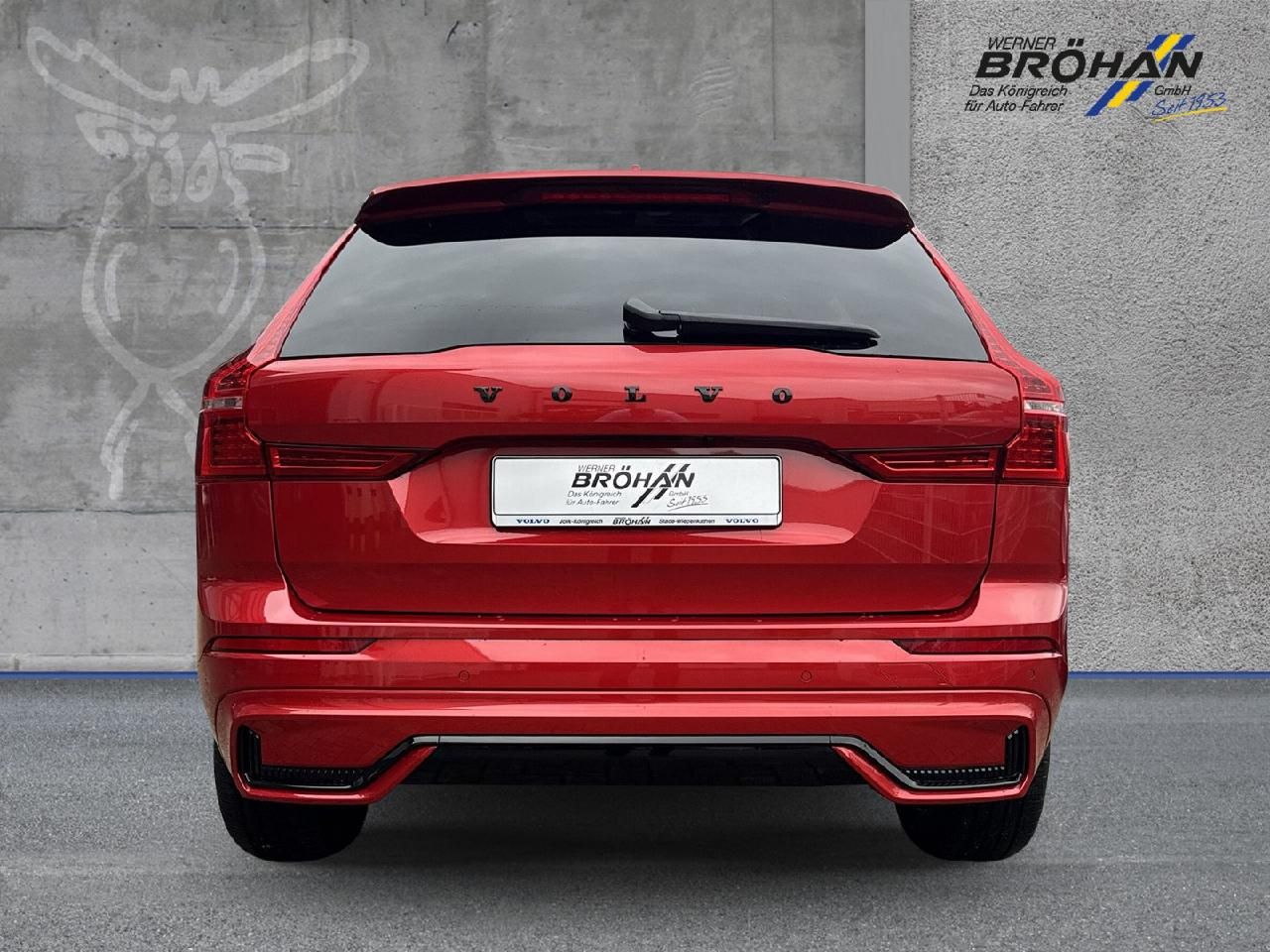 Fahrzeugabbildung Volvo XC60 B4 Benzin Plus Dark