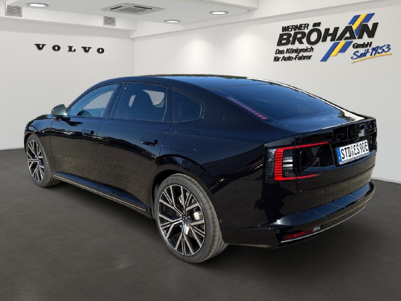 Fahrzeugabbildung Volvo 245 kW Single Motor Extended Range RWD Ultr