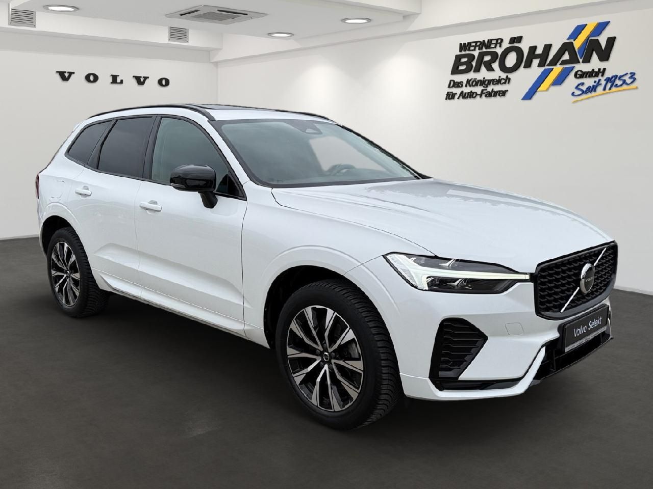 Fahrzeugabbildung Volvo XC60 Plus Dark 2WD