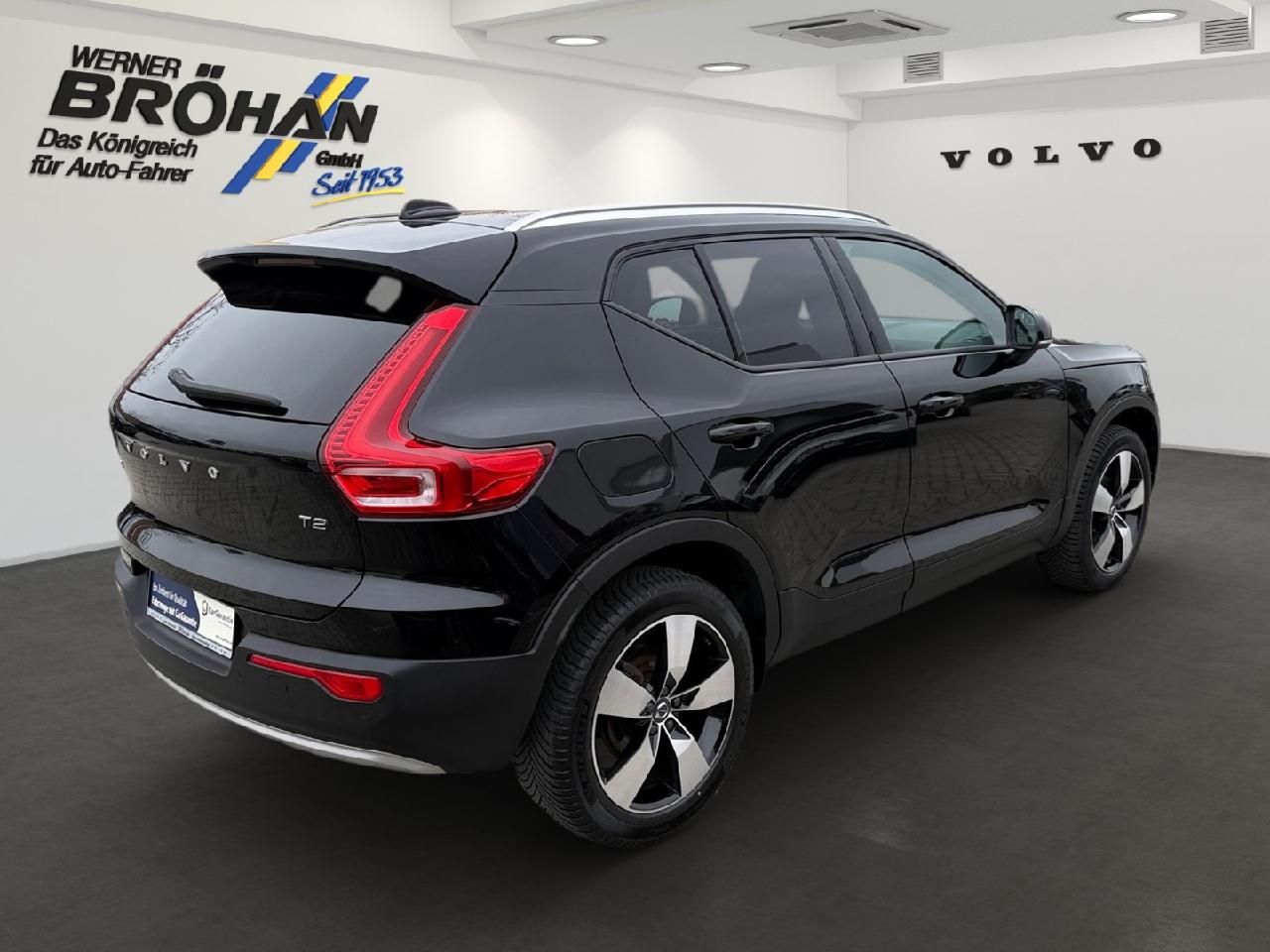 Fahrzeugabbildung Volvo XC40 Momentum Pro 2WD