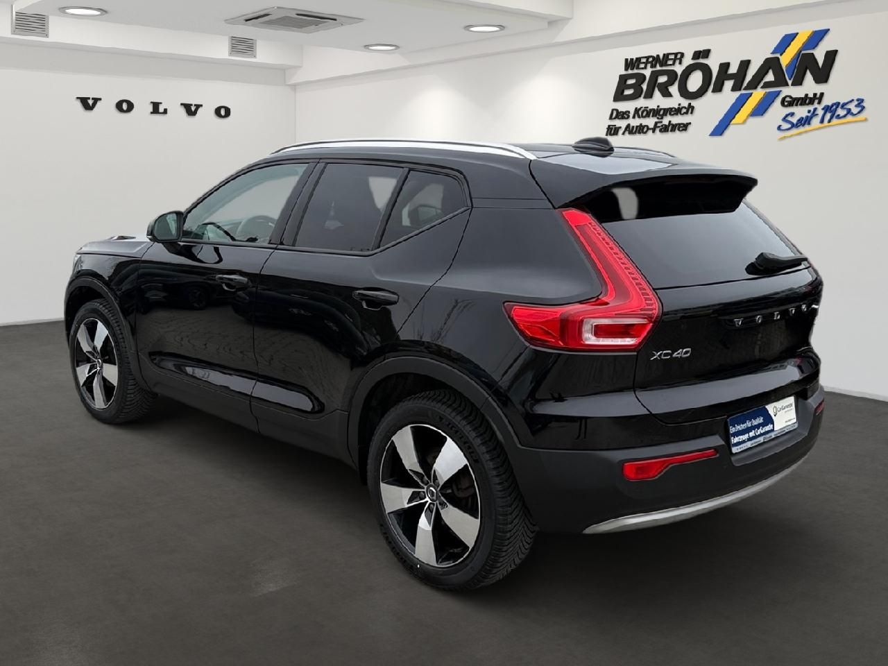 Fahrzeugabbildung Volvo XC40 Momentum Pro 2WD