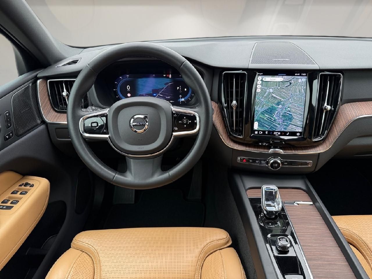 Fahrzeugabbildung Volvo XC60 Plus Bright 2WD