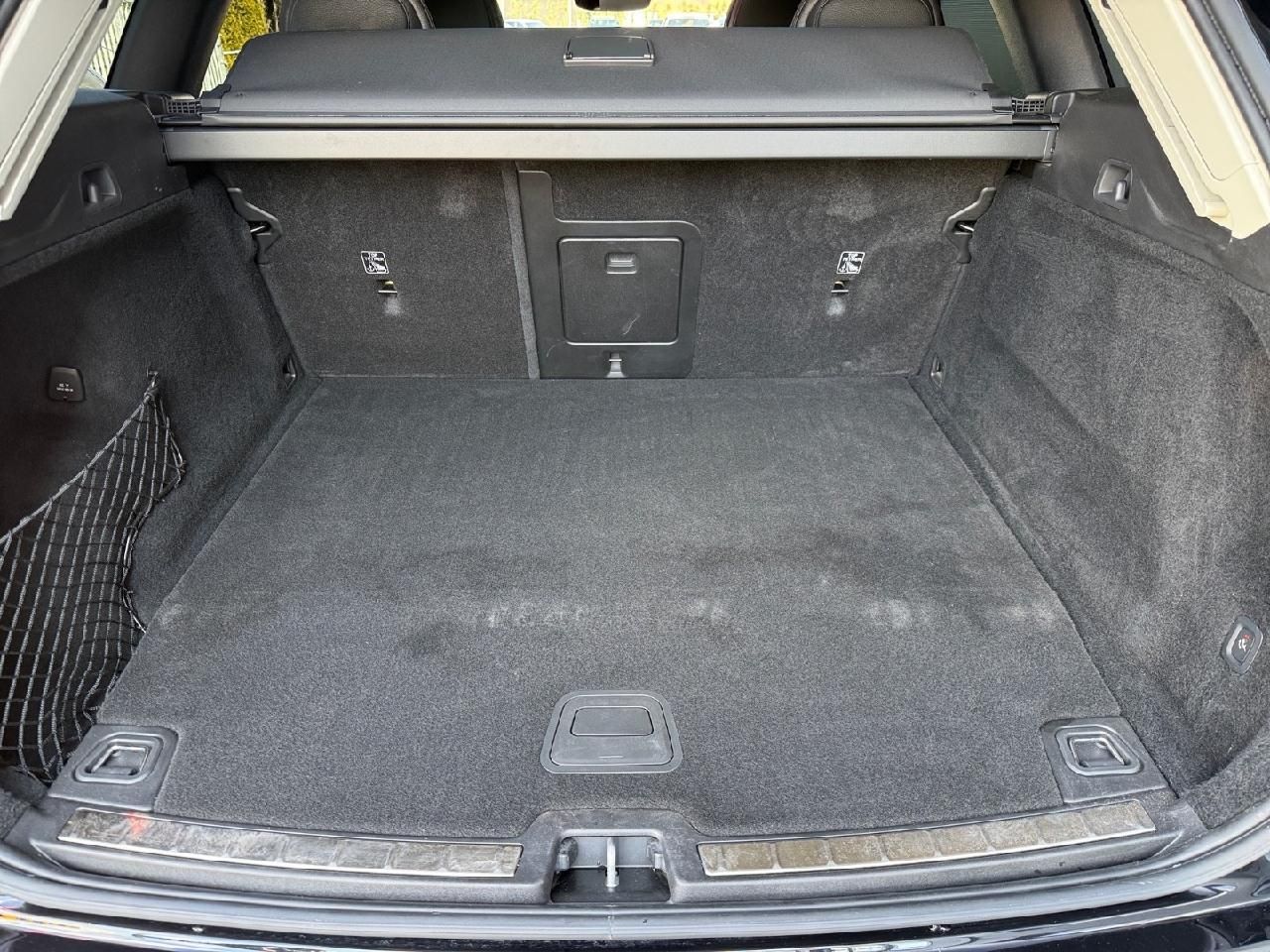 Fahrzeugabbildung Volvo XC60 Plus Bright Recharge Plug-In Hybrid AWD