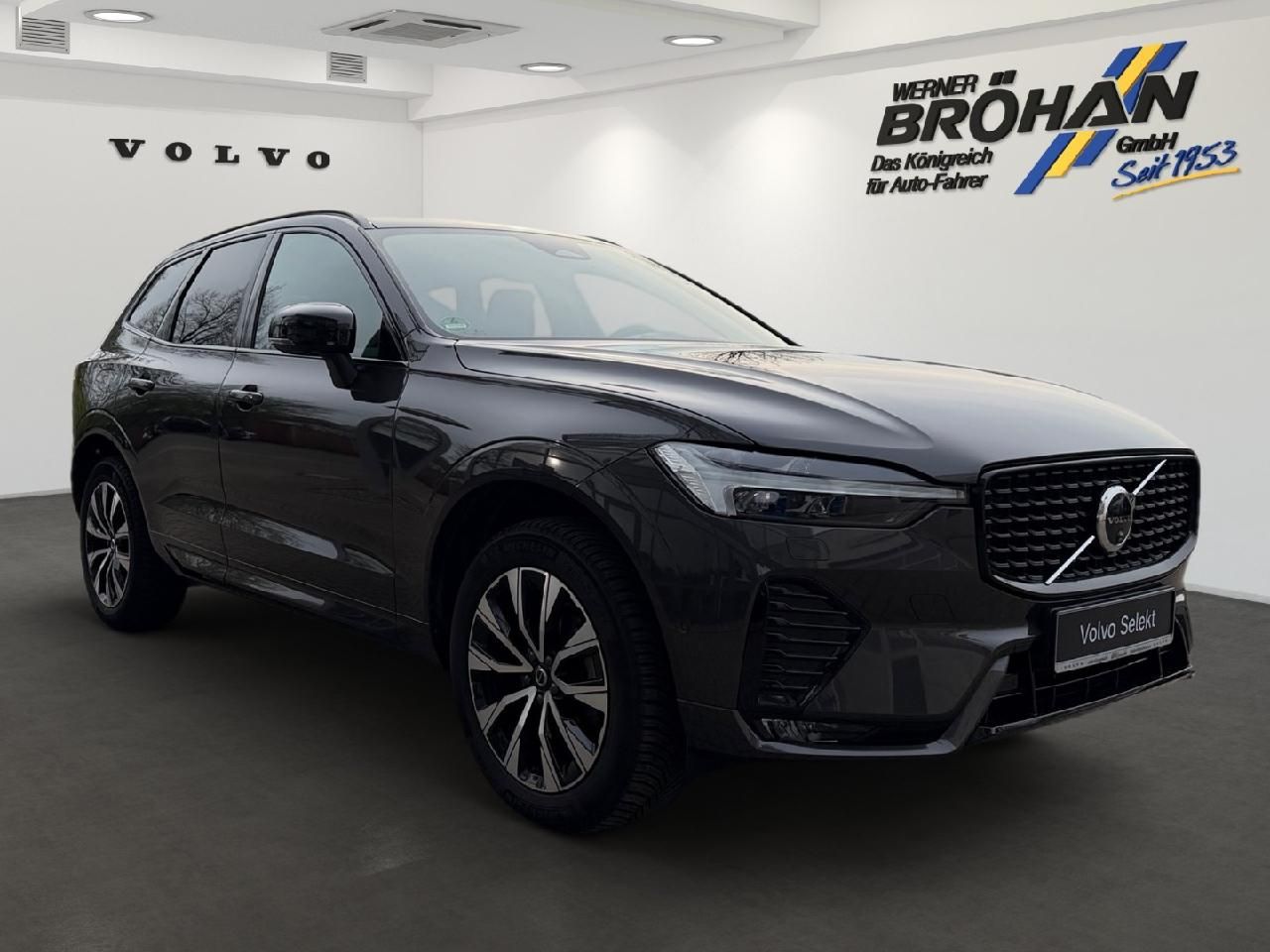 Fahrzeugabbildung Volvo XC60 B5 AWD Benzin Plus Dark