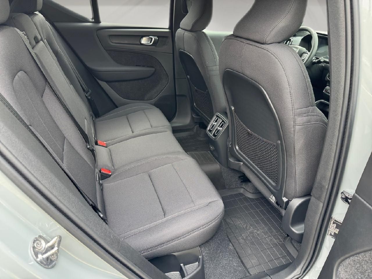 Fahrzeugabbildung Volvo EX40 Single Motor RWD Plus Black Edition