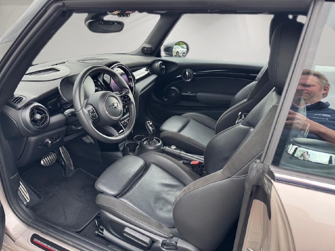 Fahrzeugabbildung MINI Cabrio Cooper John Cooper Works Trim