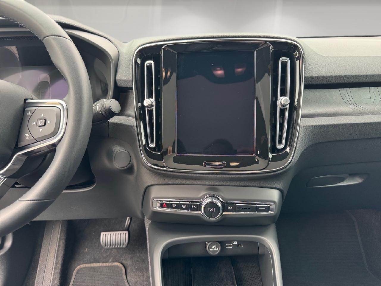 Fahrzeugabbildung Volvo C40 Plus Recharge Pure Electric 2WD