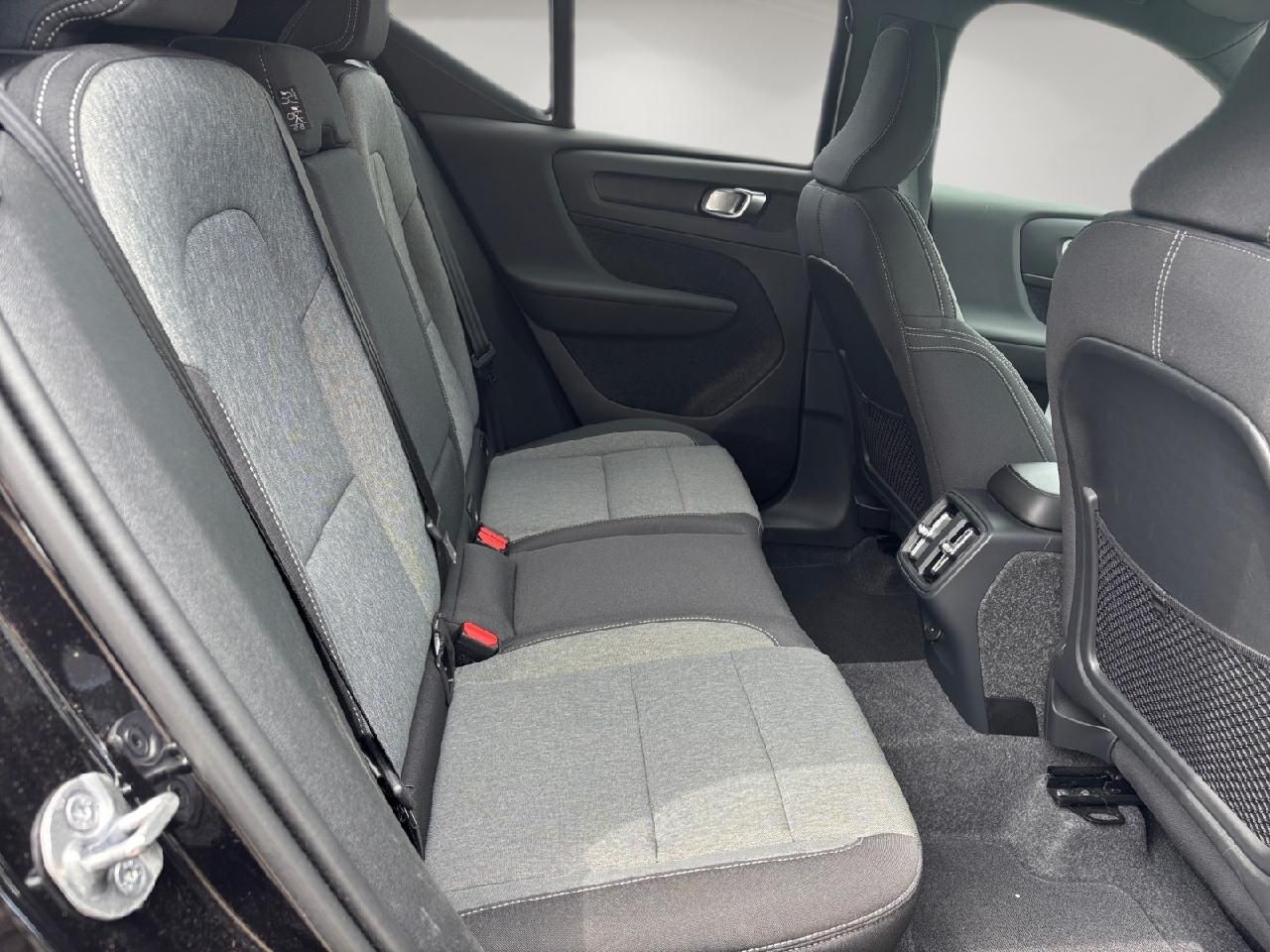 Fahrzeugabbildung Volvo XC40 B4 Benzin Plus Black Edition 2WD