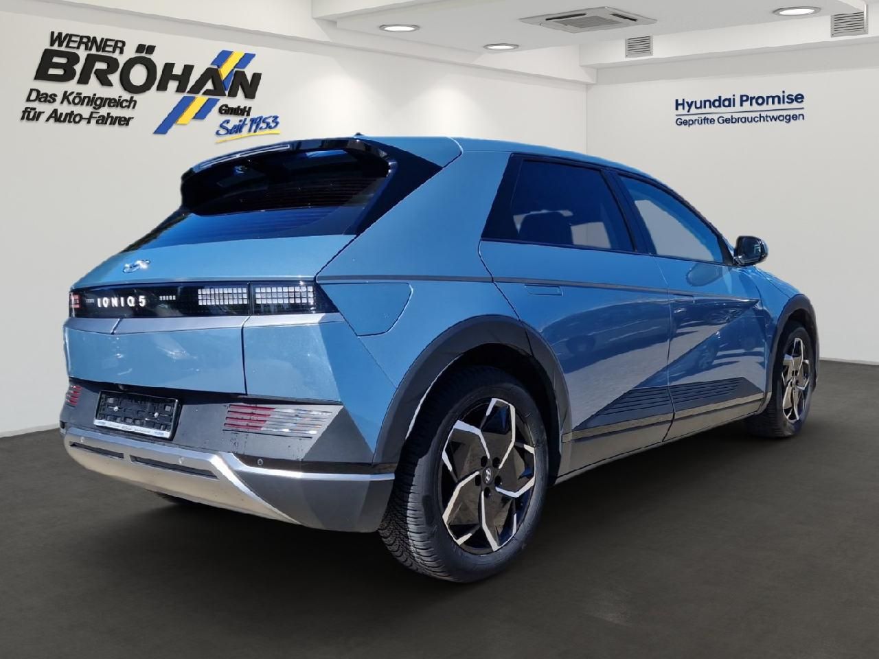 Fahrzeugabbildung Hyundai IONIQ 5 DYNAMIQ *Ganzjahresreifen*