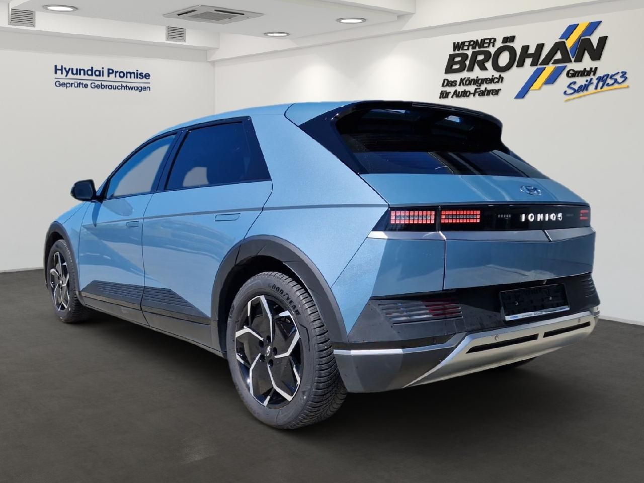 Fahrzeugabbildung Hyundai IONIQ 5 DYNAMIQ *Ganzjahresreifen*