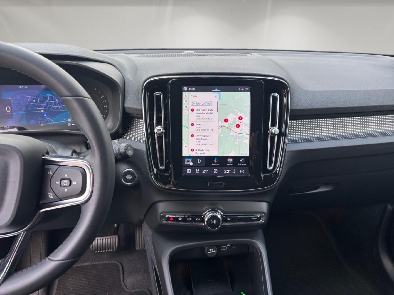 Fahrzeugabbildung Volvo XC40 B4 Benzin AWD Ultimate Dark
