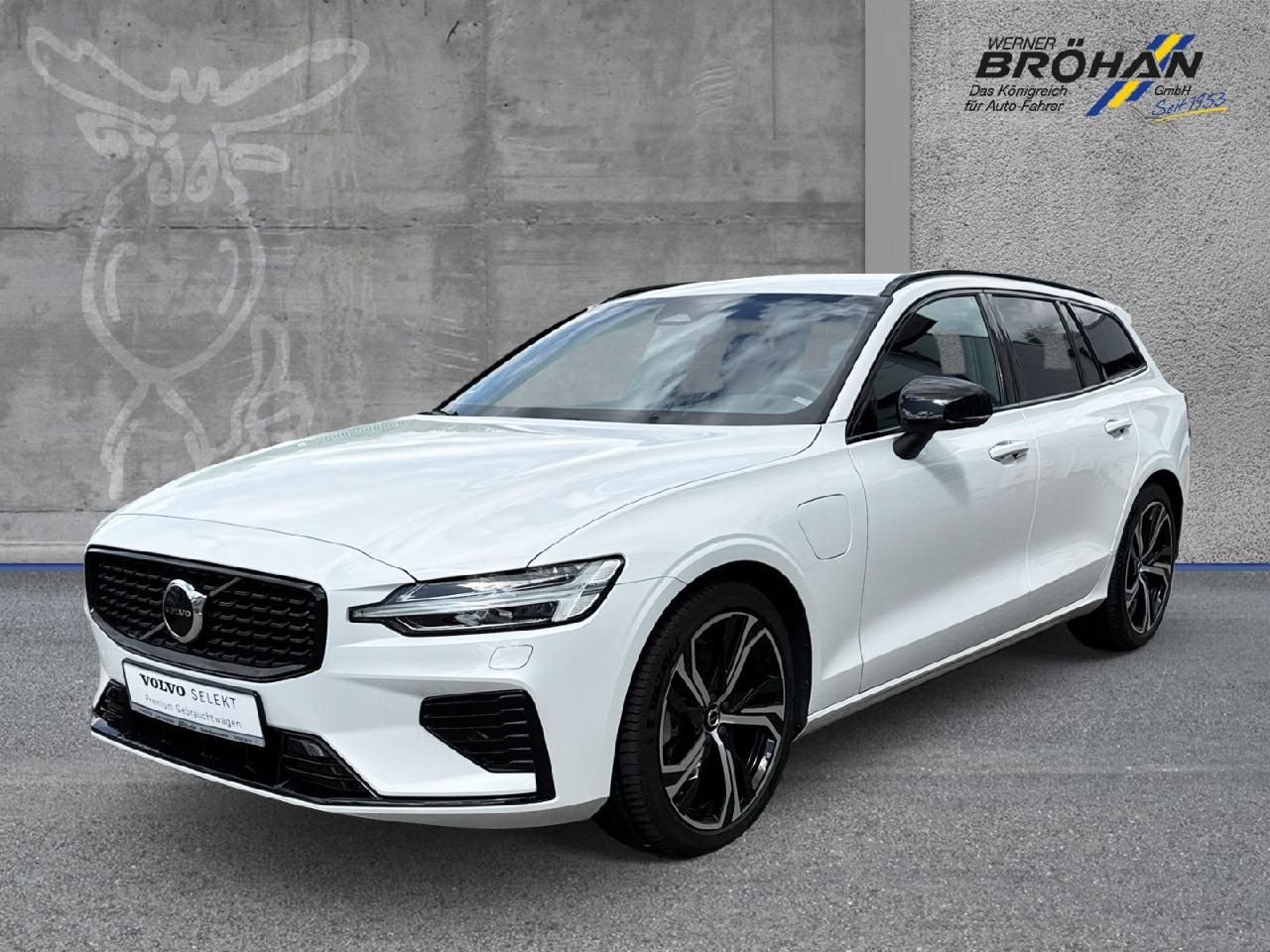 Fahrzeugabbildung Volvo V60 T6 AWD Plug-In Hybrid Plus Dark