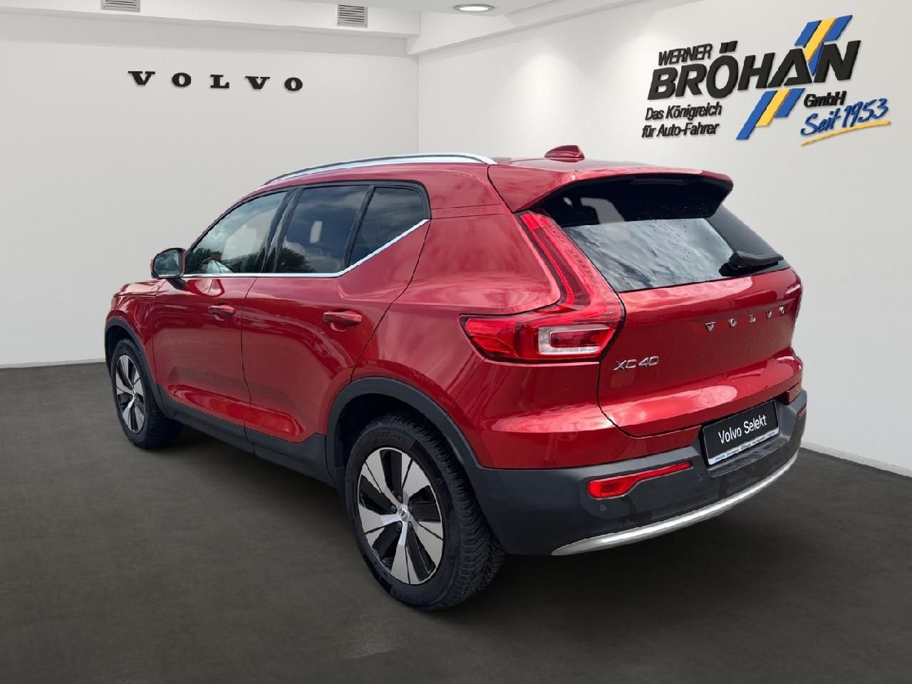 Fahrzeugabbildung Volvo XC40 T4 Core Plug-In Hybrid 2WD