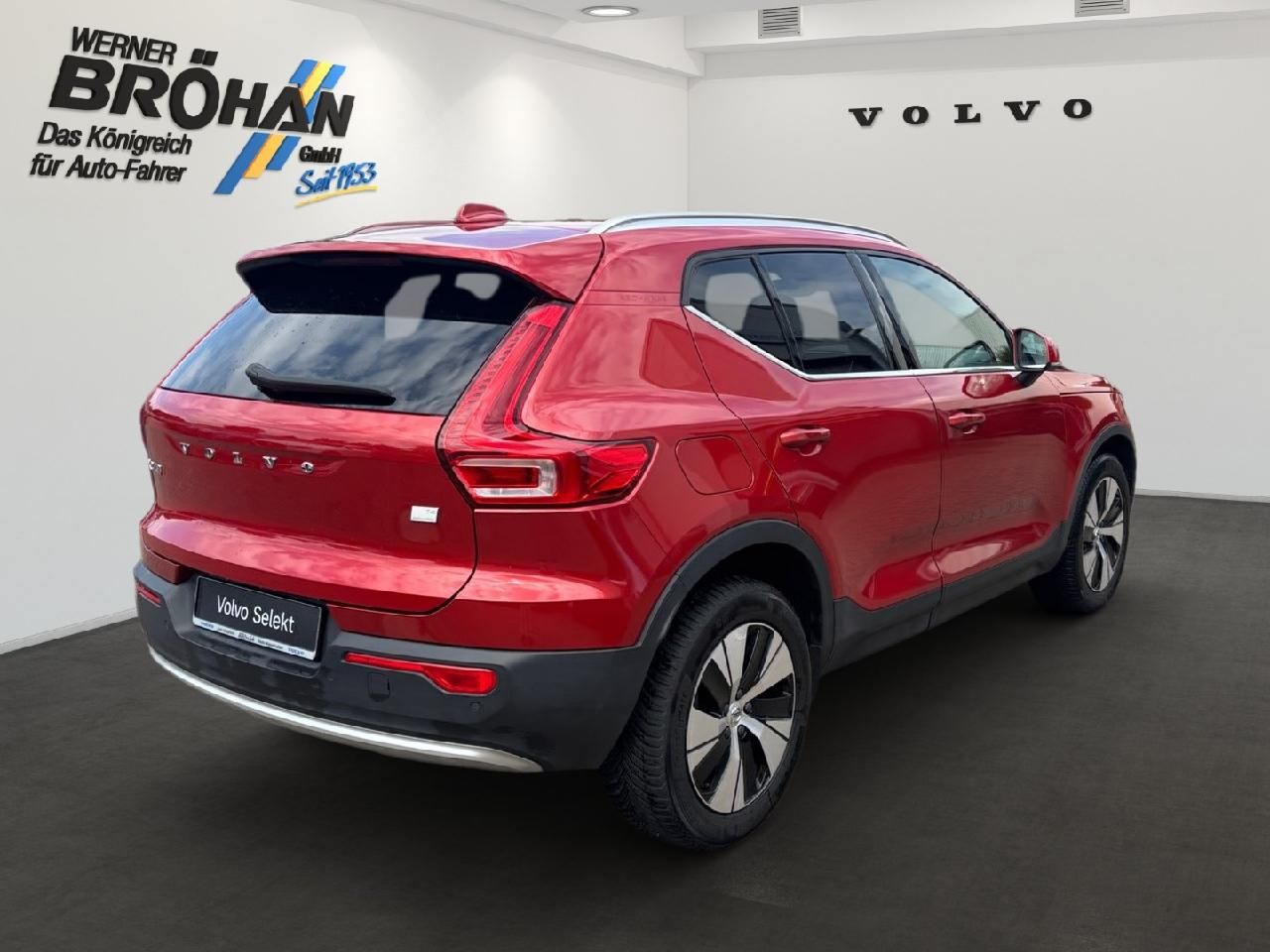Fahrzeugabbildung Volvo XC40 T4 Core Plug-In Hybrid 2WD