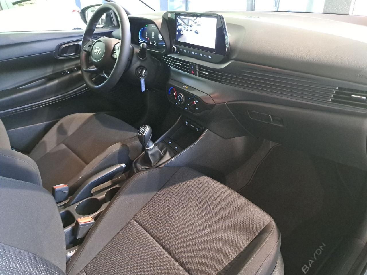 Fahrzeugabbildung Hyundai BAYON Select*Allwetterreifen*