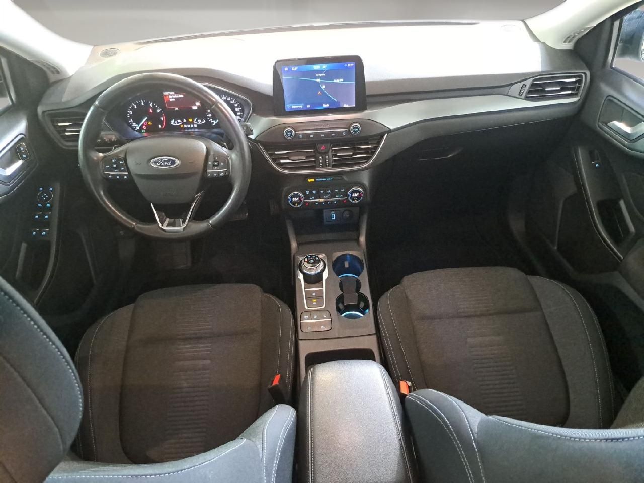 Fahrzeugabbildung Ford Focus Turnier Active*Anhängerkupplung*GJR