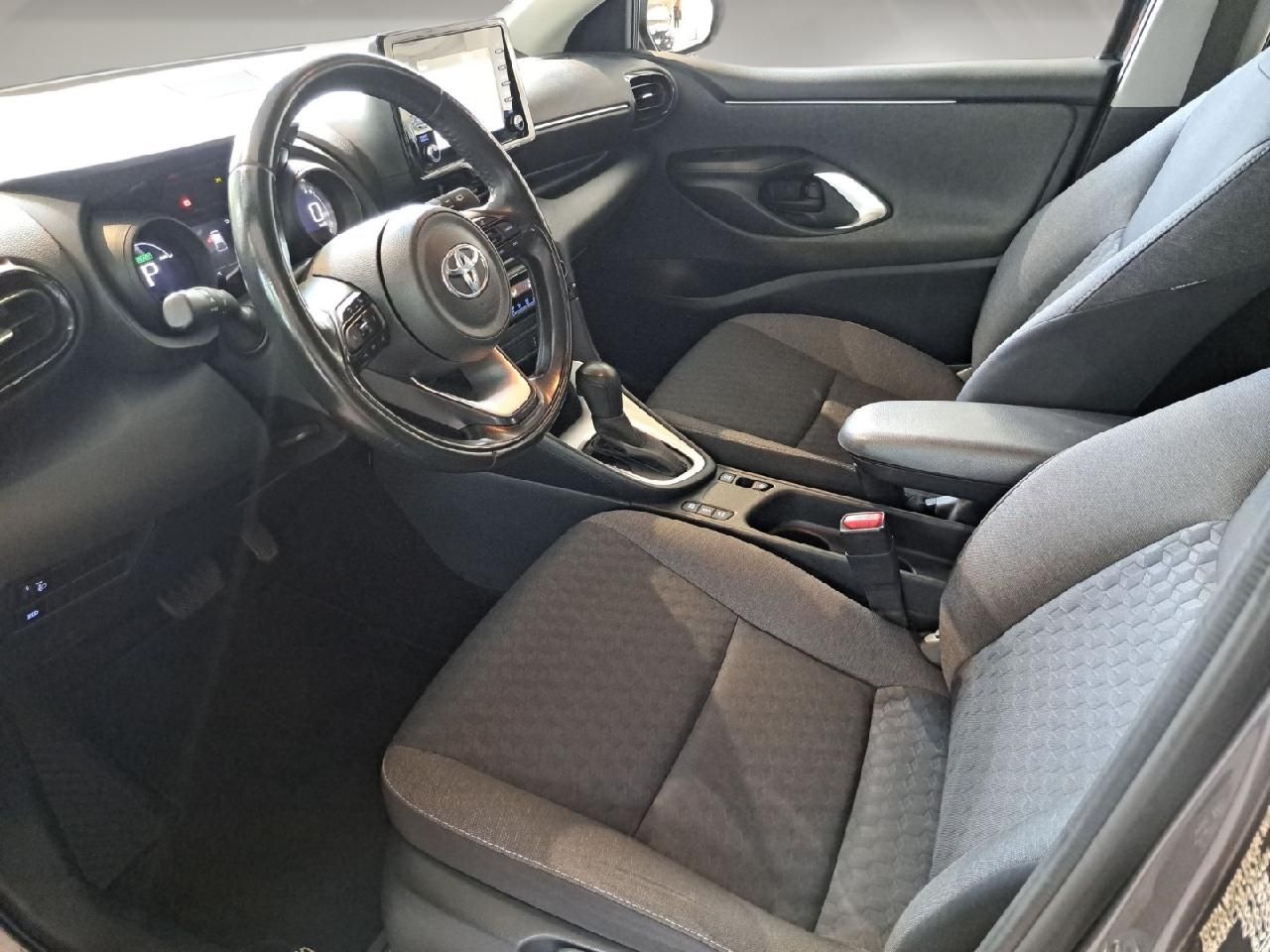 Fahrzeugabbildung Toyota Yaris Hybrid Team Deutschland
