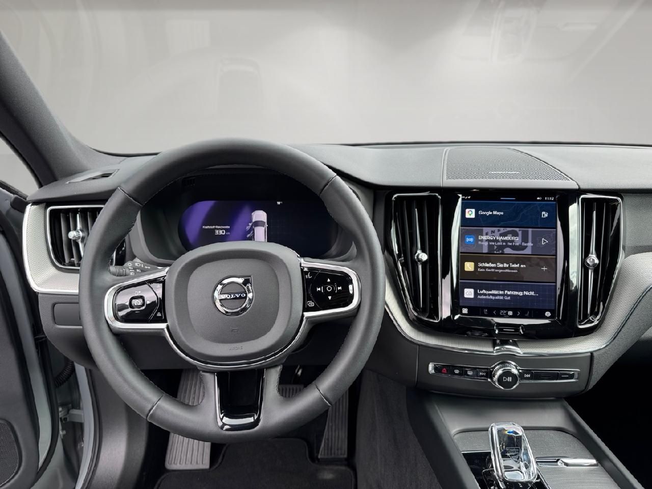 Fahrzeugabbildung Volvo XC60 B4 Diesel Plus Dark 2WD