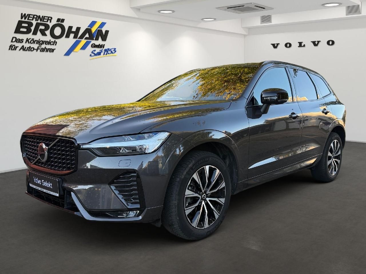 Volvo XC60 B5 Benzin AWD Plus Dark