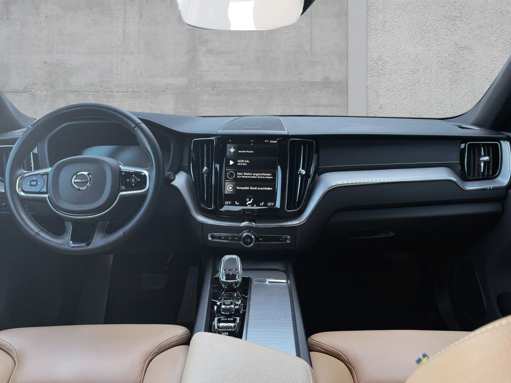 Fahrzeugabbildung Volvo XC60 T8 TWIN ENGINE AWD GT INSCRIPTION
